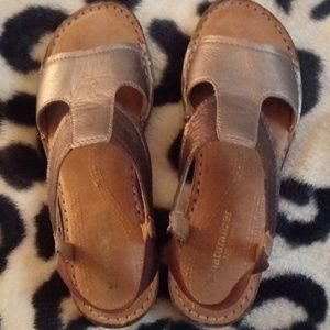 ✳4 for 20✳Naturalizer sandals